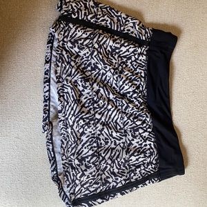 Lulu lemon skirt